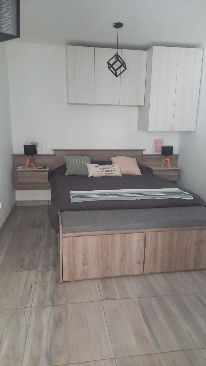 Apartamento Céntrico, Moderno y Tranquilo Caleta Olivia Esterno foto